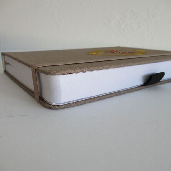 New Archer and Olive Butterfly in Frame Notebook & Set of 5 Gel Pens - Picture 10 of 12